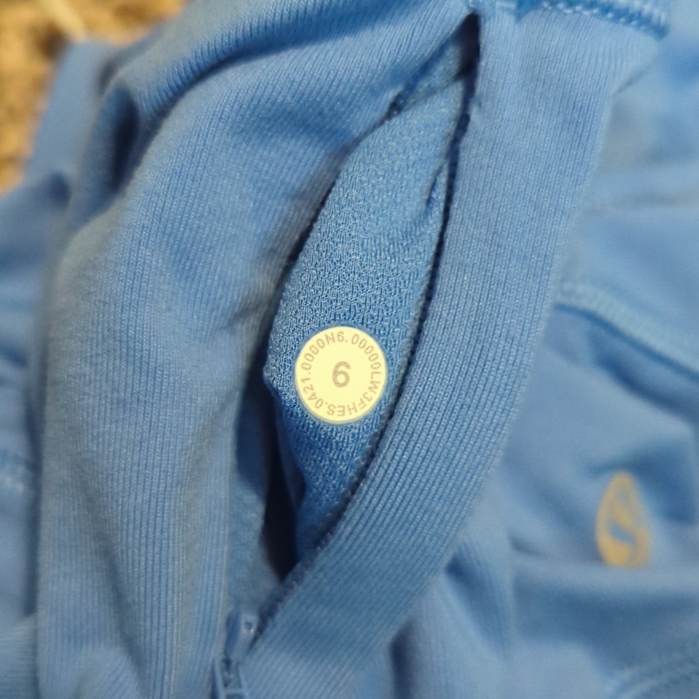 Lululemon It's Rulu Run Cropped Half Zip - Picture 6 of 6